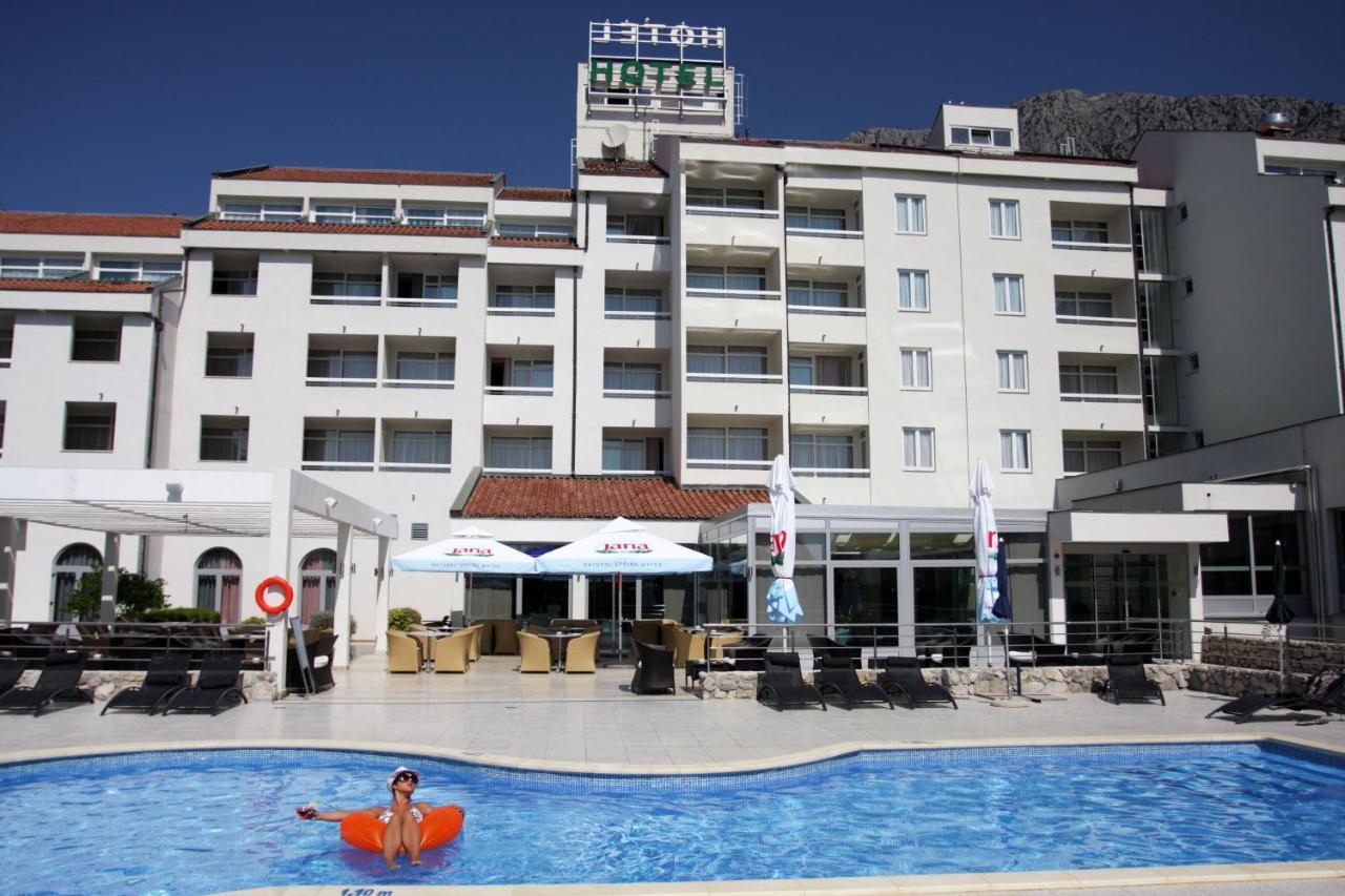Hotel Quercus ドルヴェニク エクステリア 写真