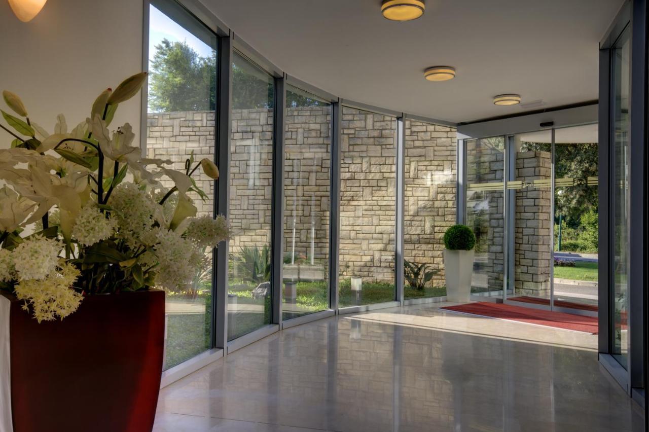 Hotel Quercus ドルヴェニク エクステリア 写真
