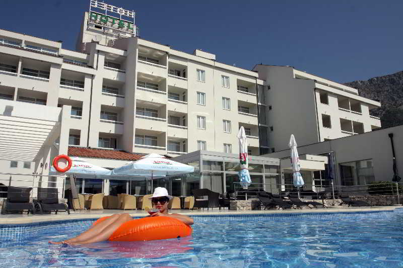 Hotel Quercus ドルヴェニク エクステリア 写真
