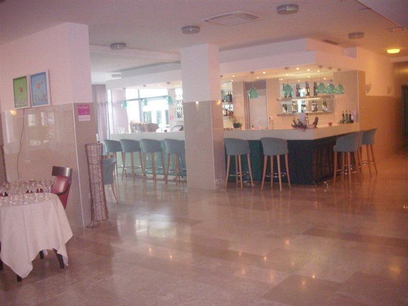 Hotel Quercus ドルヴェニク エクステリア 写真